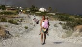 NA PELOPONEZU IZMERENO 46 STEPENI: Novi temperaturni rekordi u Grčkoj