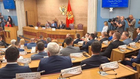 CRNOGORCI BI HTELI DA BIRAJU SVOJ POL: Neizvesno usvajanje zakona, poslanici su podeljeni oko ovog pravnog akta