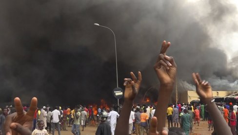FRANCUZI BEZ URANIJUMA I ZLATA IZ NIGERA: Hunta uvela sankcije posle preuzimanja kormila nad afričkom državom