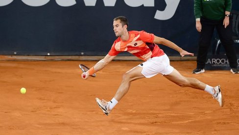 ŠTETA, ŠTETA! Laslo Đere ispustio Zvereva u velikom ATP finalu