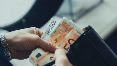 NEĆE SE PONOVITI! Lopov se izvinio zbog krađe novčanika punog para i vratio novac (FOTO)