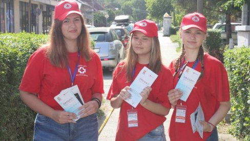 VOLONTERI UZDANICA: Crveni krst Despotovca poseban značaj posvećuje aktivnostima od juna do avgusta  (FOTO)