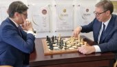 LEPA PARTIJA! Vučić i Pendarovski odigrali šah (FOTO)