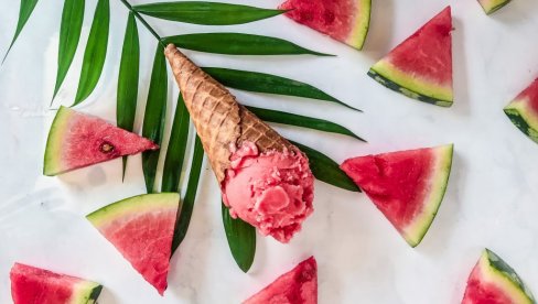 PRAVO OSVEŽENJE: Isprobajte recept za sladoled od lubenice