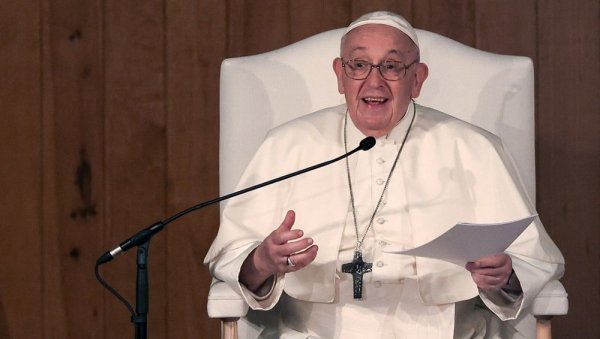 ОДЗВОНИЛО ПРЕВАРАМА У МЕЂУГОРЈУ: Понтификат папе Фрање, Госпа није управник поште који свакодевно шаље своје поруке