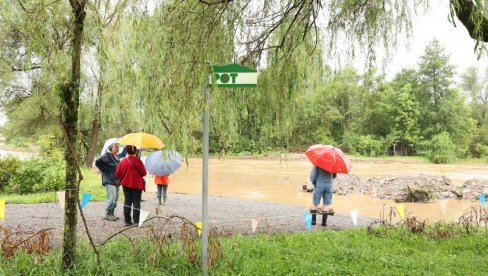 POPLAVE U SLOVENIJI, NASIP PROBIJEN 20 METARA: Sanirana oštećena brana na Muri u blizini sela Dolnja Bistrica
