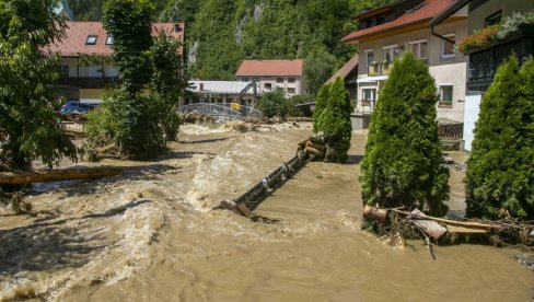ДАН СОЛИДАРНОСТИ: Словенци добијају слободан дан да помогну у санацији штете од поплава