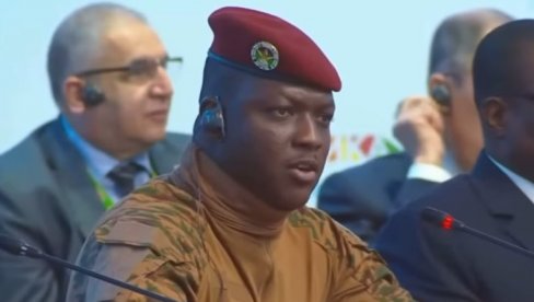 DEMOKRATIJA UBIJA Vojni lider ove zemlje javno saopštio da izbora više neće biti