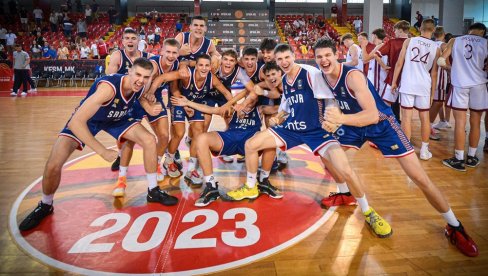 ПОСЛЕ 35 РАЗЛИКЕ, ПОБЕДА ОД +27: Кадети Србије се разгоропадили на У16 Европском првенству у кошарци (ФОТО)