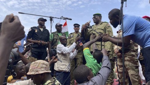 ЗАОШТРАВА СЕ СИТУАЦИЈА У НИГЕРУ: Војна хунта у Нијамеју спрема се за могућу страну војну интервенцију