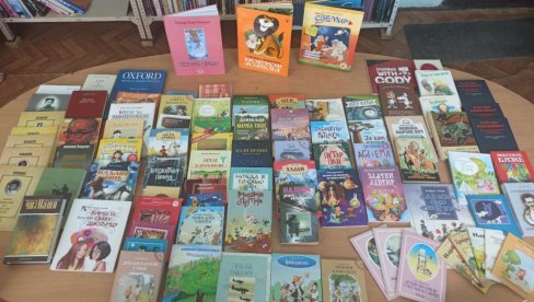 ОДСЕК ЗА ПОКЛОНЕ: Библиотека у селу Стубал добила 208 књига
