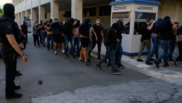 ОГЛАСИЛИ СЕ РОДИТЕЉИ ХРВАТСКИХ ХУЛИГАНА: Држава да реагује, у Грчкој неће имати фер суђење
