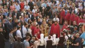 ЛЕЧИО И НЕИЗЛЕЧИВО: Бијељина прославила славу, Светог Пантелејмона