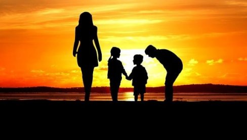 POTREBA ZA ZAŠTITOM EMOCIONALNE SIGURNOSTI I PORODICE Astro savet za 1. februar: Ova dva znaka su na udaru konjunkcije sa zvezdom Akubens