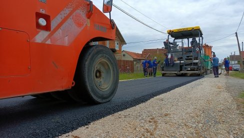 POSLE SKORO POLA VEKA: Kostadinovići dočekali dobar asfaltni put