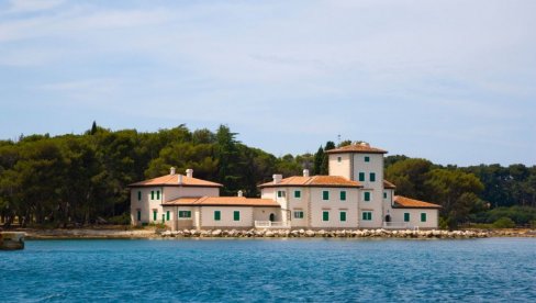 SRBI OKUPIRALI BRIONE:  Novosti na jednom od najlepših i najintrigatnijih ostrva na Jadranu  (FOTO)