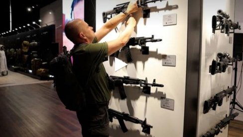 RUSIJA: Kalašnjikov predstavio novu verziju jurišne puške AK-19