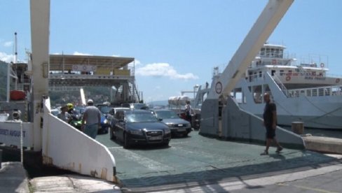 ZA 100 DANA DVA MILIONA PROFITA:  Abazović - Deset puta veća zarada od one koju je država dobijala za godinu od Pomorskog saobraćaja