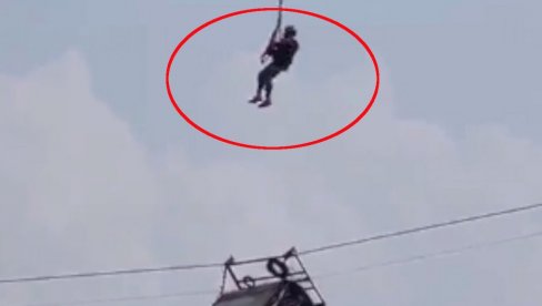 OKONČANA DRAMA U PAKISTANU: Spaseni svi putnici iz žičare koja je satima visila iznad provalije (VIDEO)