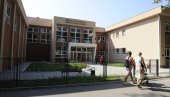 SAVREMENA ŠKOLA ZA 21. VEK: Novosti u poseti rekonstruisanoj Devetoj beogradskog gimnaziji