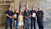 NAGRADE ŽIGIĆEVOJ I ČIČI: Uručena priznanja najboljem policajcu i vatrogascu u GO Zemun