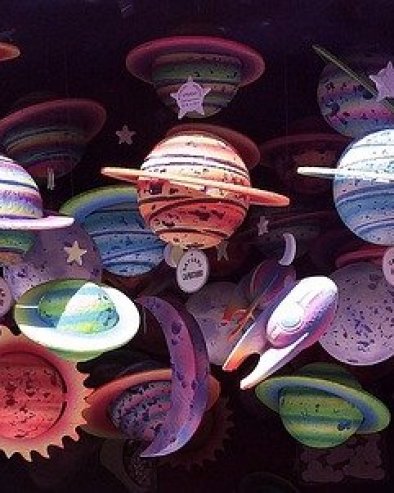 ДНЕВНИ ХОРОСКОП ЗА СУБОТУ, 27. ДЕЦЕМБАР: Овна очекују расправе у породици, Лава проблеми на путовањима, Водолију сукоби с надређенима