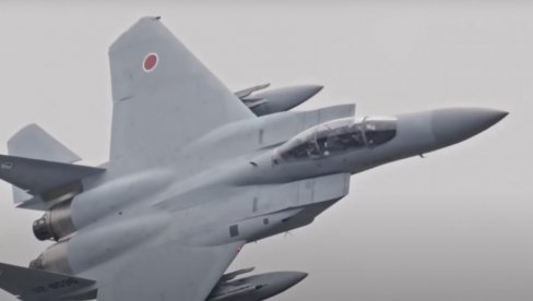 НАДГЛЕДАЈУ КИНЕСКИ ВОЈНИ ДРОН: Јапан подигао борбени авион