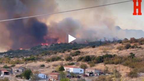 POŽARI U GRČKOJ SE NE SMIRUJU: Borba vatrogasaca sa vatrenom stihijom (VIDEO)