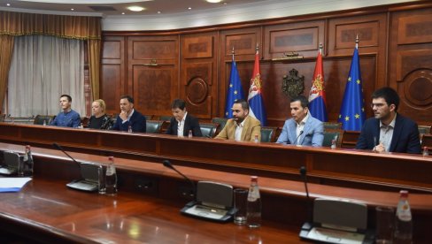 ODRŽAN SASTANAK: Premijerka Brnabić podržala ideju o formiranju nacionalnog saveta za brigu o penzionerima