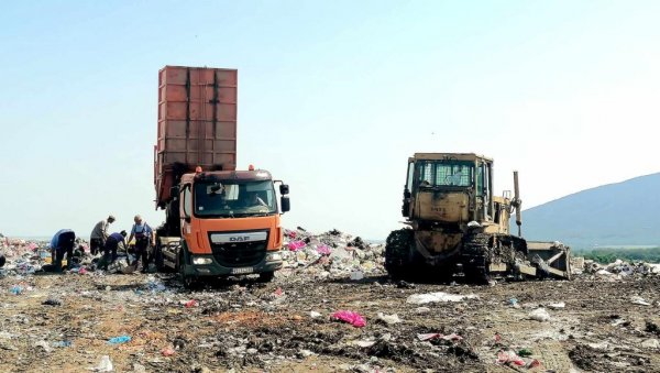 ЛАНЕ РЕЦИКЛИРАЛИ 400 ТОНА ОТПАДА: Вршчани за годину дана на рециклажу послали 400 тона отпада