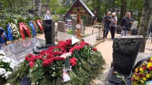 RUSIJA: Grob Jevgenija Prigožina na Porohovskom groblju u Sankt Peterburgu (VIDEO)