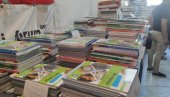 UDŽBENICI SE NE VRAĆAJU: U nekim školama roditeljima rekli da čuvaju besplatne knjige