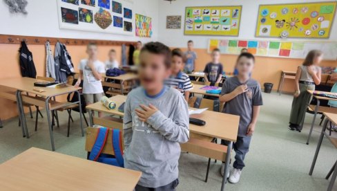 ŠKOLARCE OČEKUJE TEST ZNANJA: Ministarka o uspešnom početku školske godine - Prvi dan bio posvećen dijalogu između učenika i nastavnika