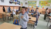 ŠKOLARCE OČEKUJE TEST ZNANJA: Ministarka o uspešnom početku školske godine - Prvi dan bio posvećen dijalogu između učenika i nastavnika