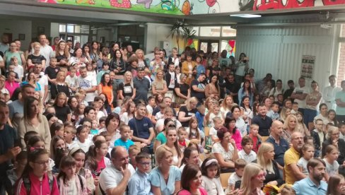 U CENTRU KLUPE  PRAZNE, U VINČI  I MIRIJEVU - VRI: Drastičen razlike u broju upisanih đaka u različitim delovima prestonice