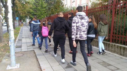 SUSPENZIJA ĐAKA, OCENJIVANJE VLADANJA: Ovo su nove mere u srpskim školama, jedna stvar će se strogo kažnjavati
