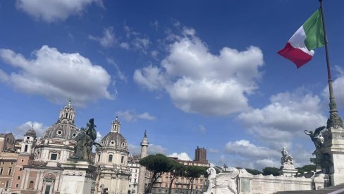 RUSKINJA ZAPREPASTILA SVET: Evo šta je uradila u Rimu