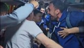 GORI U AUTOBUSU ORLOVA: Pogledajte kako su reprezentativci Srbije proslavili plasman u finale Mundobasketa (VIDEO)