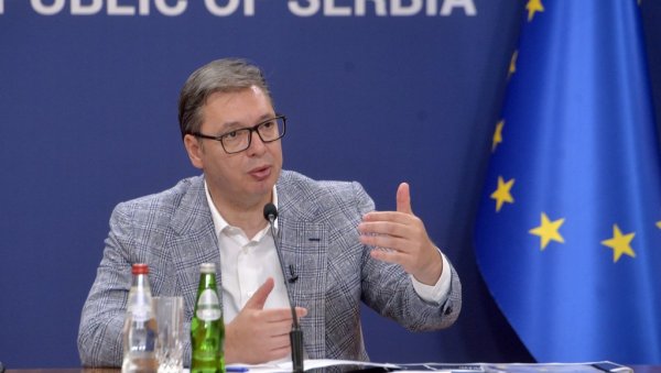 САСТАНАК ВУЧИЋА И УРСА: Председник Србије се састао са италијанским министром
