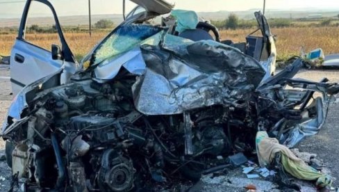 U SUDARU AUTOMOBILA I KAMIONA POGINUO MUŠKARAC: Tragedija kod Šapca
