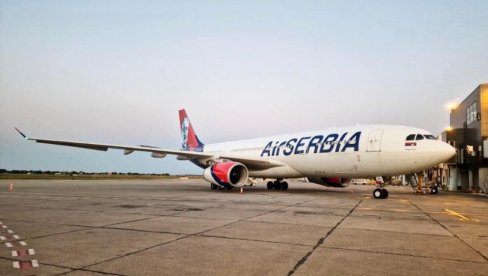 EVAKUISANA JOŠ JEDNA GRUPA IZ IZRAELA: Avion Er Srbije koji je izbavio naše građane iz Tel Aviva sleteo u Beograd
