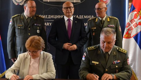 VMA SE VRAĆA KUĆI:  Ministarka zdravlja na potpisivanju ugovora o transplantaciji
