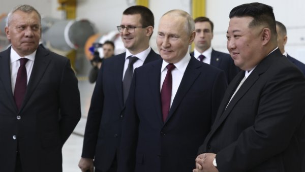 СЛАВА РУСИЈИ, БИЋЕ БЕСМРТНА: Путин и Ким се састали на космодрому „Восточни“, а ово је порука лидера Северне Кореје (ФОТО/ВИДЕО)