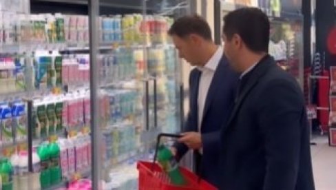 OTIŠLI SMO DA KUPIMO PARIZER - NAJVEĆEG NEPRIJATELJA OPOZICIJE Ministar Mali podelio snimak sa Momirovićem iz prodavnice (VIDEO)
