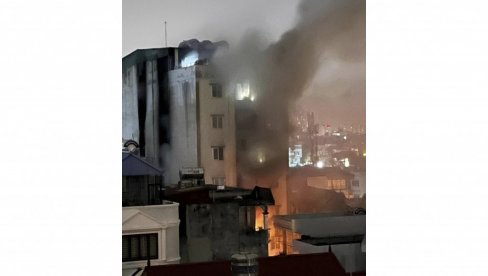 БРОЈ ЖРТАВА СЕ ПОВЕЋАВА: Педесет шест људи погинуло у пожару зграде у Вијетнаму