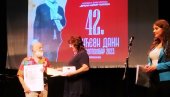 LAUREAT MOMČILO TRAJKOVIĆ MOMO: Umetnik iz Beograda pobednik likovnog konkursa „Matiću u čast“ (FOTO)