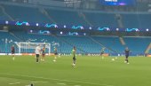 GOLMANI SU BILI POSEBNO VREDNI: Trening Crvene zvezde na stadionu Mančester sitija pred start Lige šampiona (VIDEO)