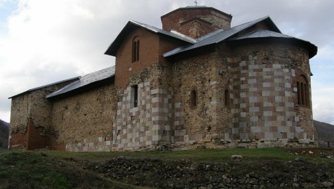 NOVOSTI SAZNAJU: U manastiru Banjska  EULEKS i KPS legitimišu hodočasnike iz Novog Sada