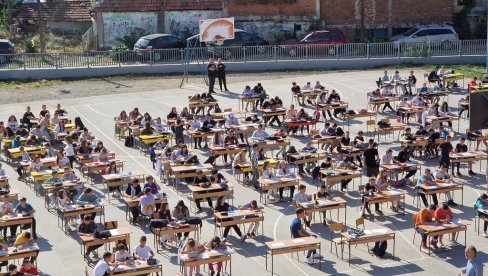 JAVNI ČAS STRIPA: Učestvovalo šest škola i 1.600 đaka