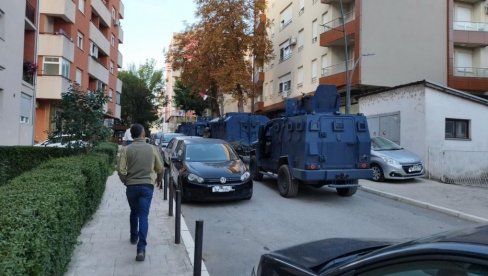NOVA AKCIJA KURTIJEVE POLICIJE NA SEVERU: Pretresi u Severnoj Mitrovici - zbog slučaja Banjska